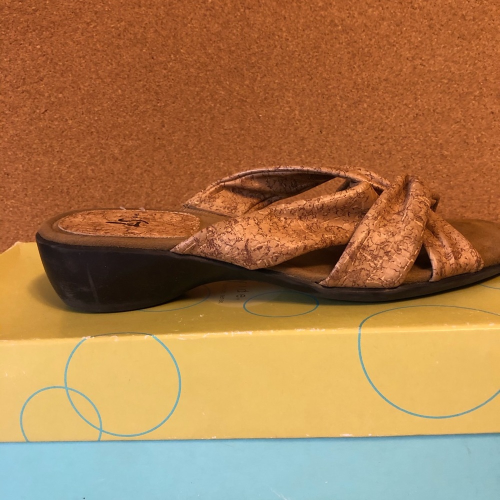 LifeStrude mule sandals